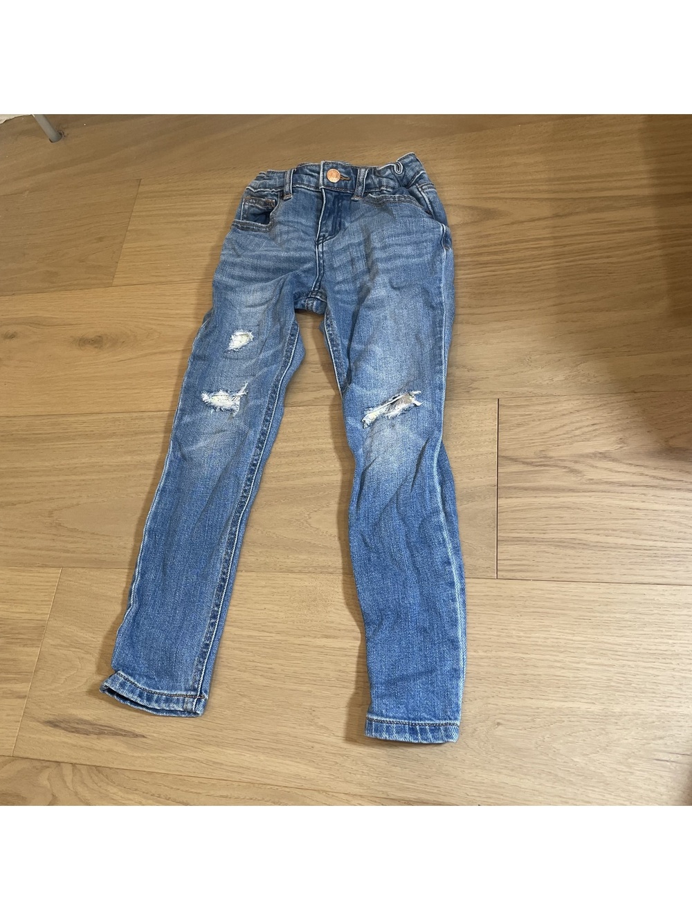 Cat & Jack Kids Medium blue denim Jeans – Size 6
